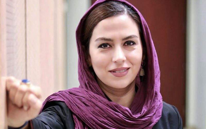 بیوگرافی تینا پاکروان