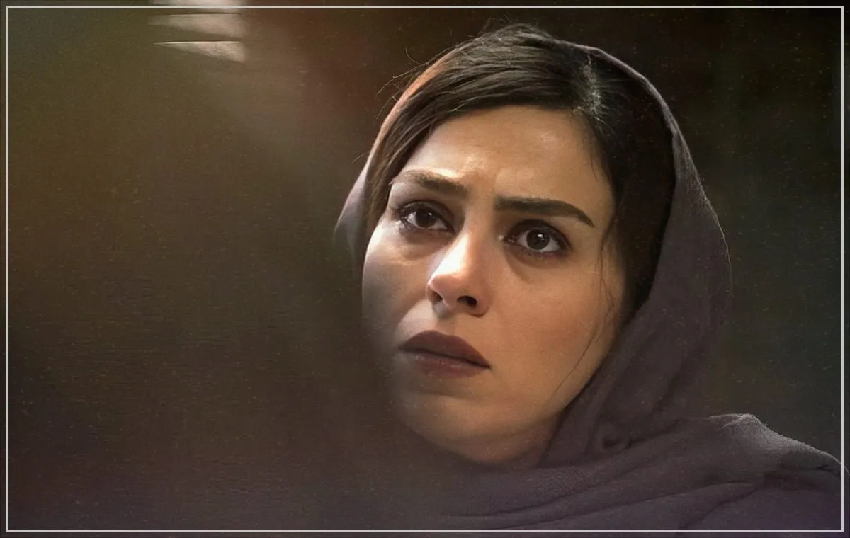 بیوگرافی تینا پاکروان